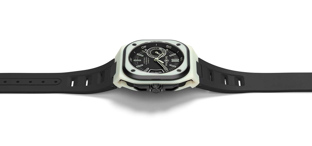 暗闇でケース全体が発光する「BR-X5 GREEN LUM」数量限定500本で登場｜Bell & Ross