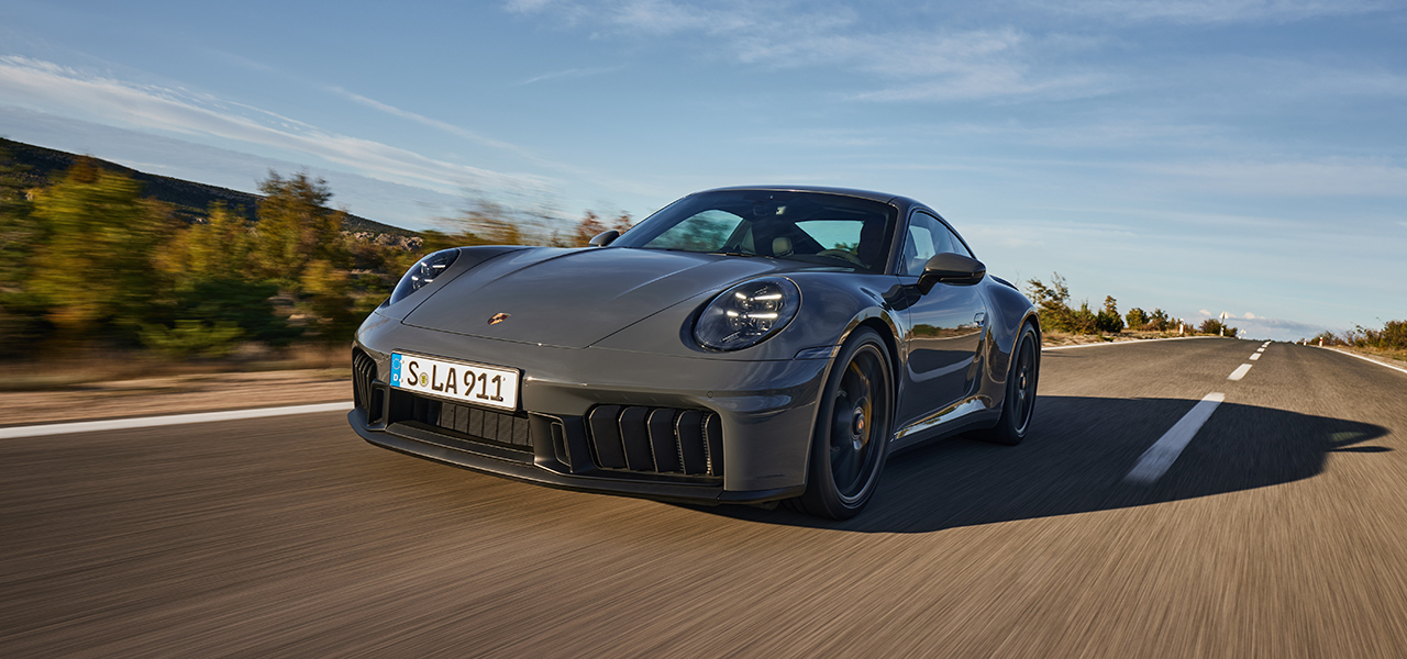 ポルシェ911史上初のハイブリッドモデル「911カレラGTS」誕生|Porsche