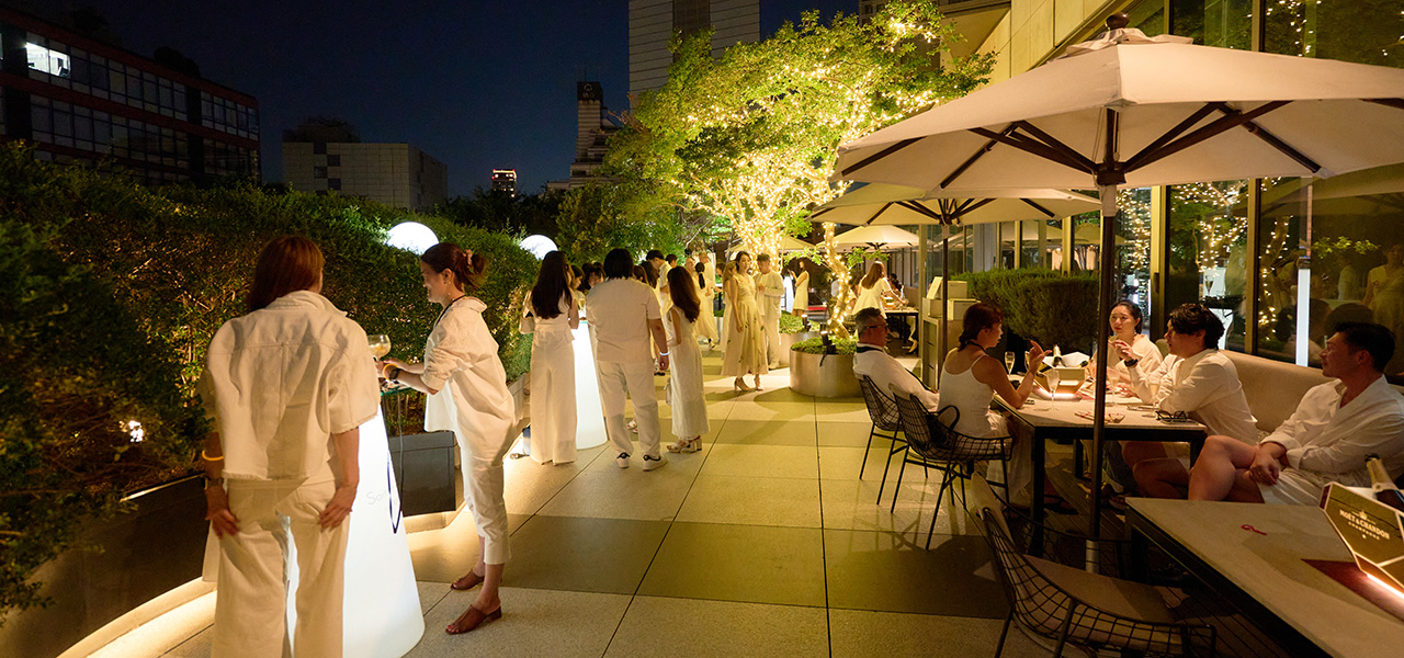 南仏にトリップ。モエ・エ・シャンドンで楽しむサマーナイトイベント「 Soirée Blanche ～ソワレ ブランシュ～ 」｜MOËT & CHANDON