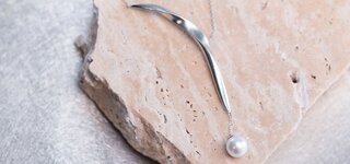 日本の伝統工芸に共鳴する女性建築家が手がける錫ジュエリー、NS by NOUSAKUがデビュー