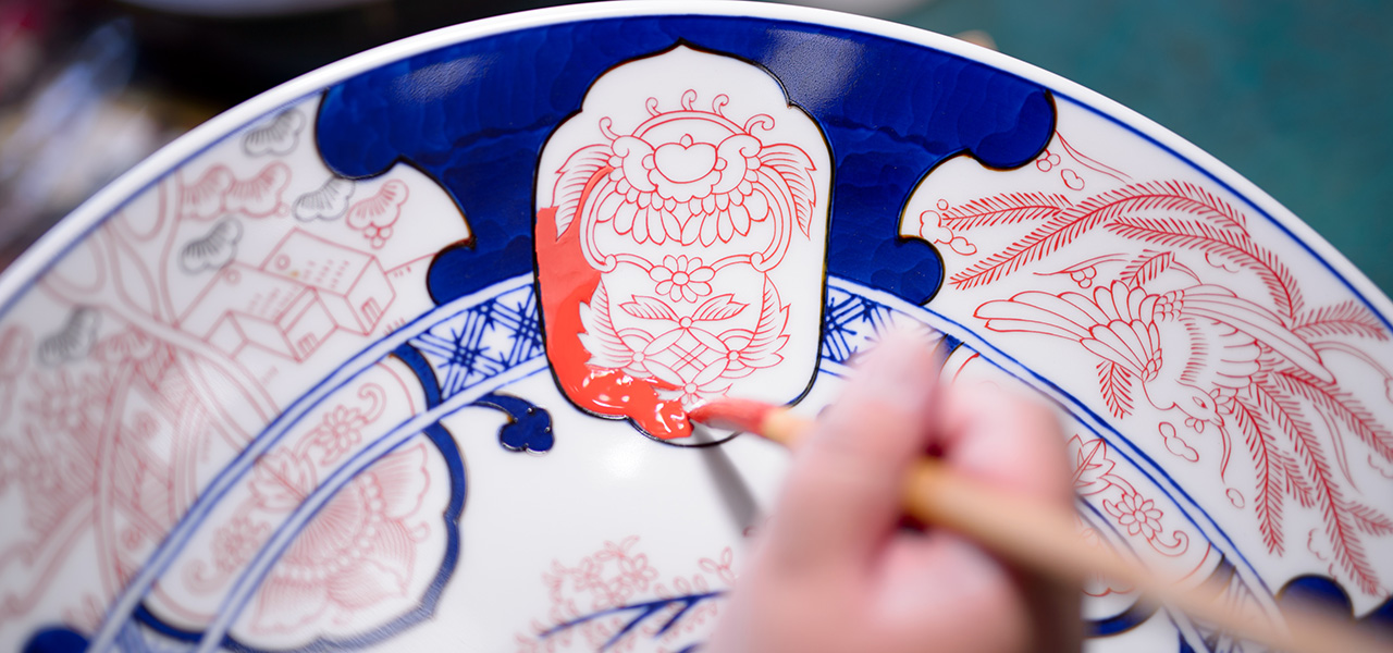 伝統産業の突破力 — アリタポーセリンラボが切り開く有田焼の新時代