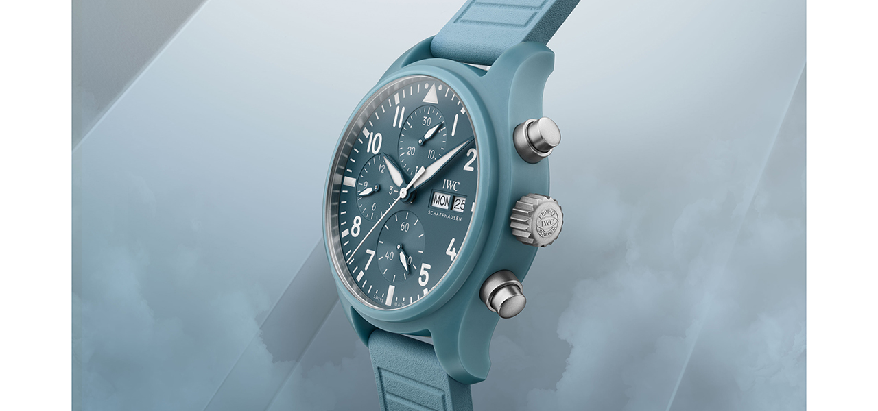 IWCとパントーンが考えた「夏らしい色」とは