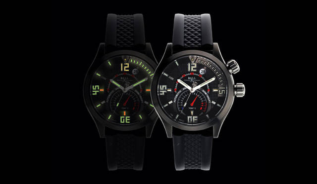 <strong>Ball Watch｜ボール・ウォッチ</strong>　エンジニアマスターⅡ ダイバーTMT。暗闇でも明るく自発光するマイクロガスライトをインナーベゼルに41個も装備。針やインデックスを含めると全体で53個のマイクロガスライトを使用。