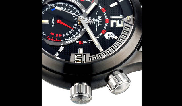 <strong>Ball Watch｜ボール・ウォッチ</strong>　エンジニアマスターⅡ ダイバーTMT。300m防水の屈強なダイバーズスペックに加え6時位置には機械式温度計を装備。