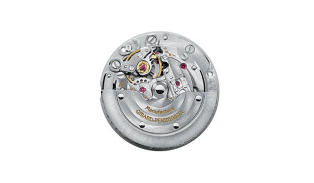 <strong>GIRARD-PERREGAUX｜ジラール・ペルゴ</strong>直径19.4mm×厚さ4.0mmのコンパクトサイズに設計された自社開発ムーブメント「Cal.GP2700」系。2006年に開発されており、今後、同社の新作レディスモデルに搭載される予定。