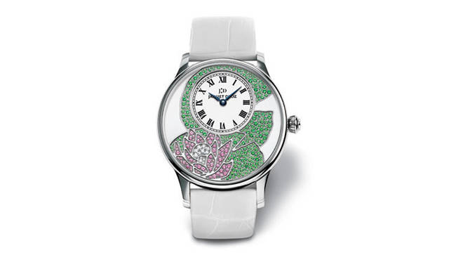 <b>JAQUET DROZ｜ジャケ ドロー</b>　フルール・ド・ロータス　　自動巻き　18KWGケース　クロコダイルベルト　サボライト（239粒）　ピンクサファイア（77粒）　ダイヤモンド（12粒）