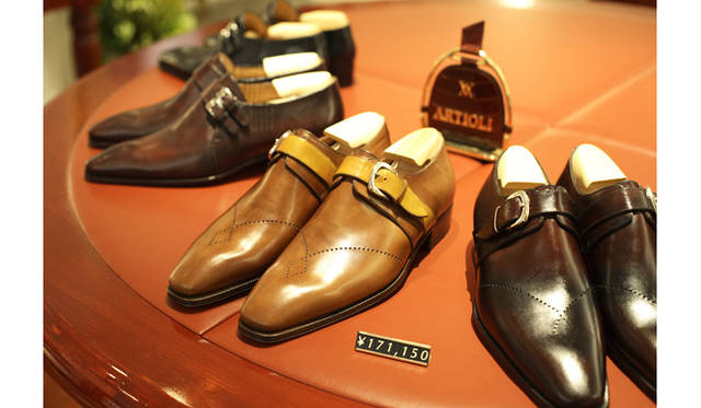 「アルティオリ丸の内」では、靴のパーソナル・オーダーが可能。