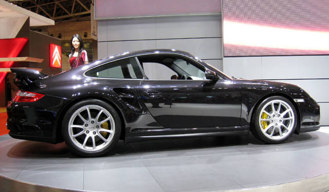 ポルシェ911 GT2