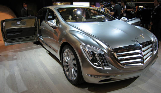 メルセデス・ベンツF700