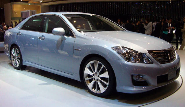 トヨタ・クラウン・ハイブリッドコンセプト