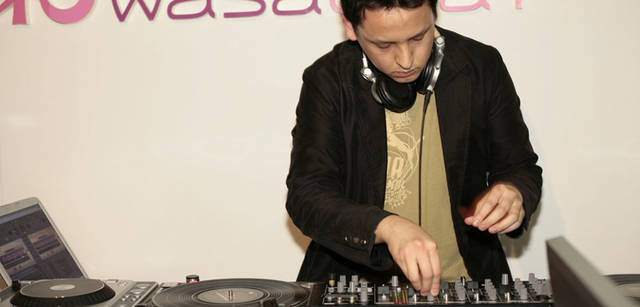 タイドマーケット内ではDJがその場を盛り上げた。