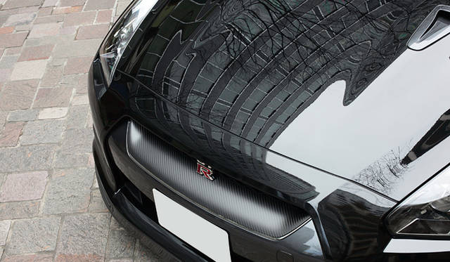 NISSAN GT-R Spec V｜Bottom part of the front mask is fiber-made.