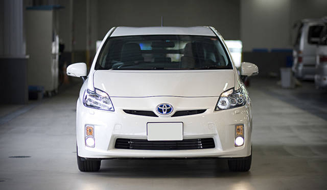 　特徴的なデザインのヘッドライトが印象的なフロントビュー。