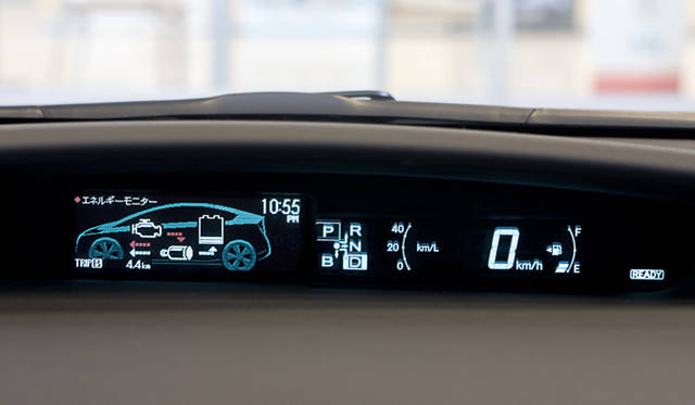 　プリウスのボディをモチーフにしたエコドライブモニター。