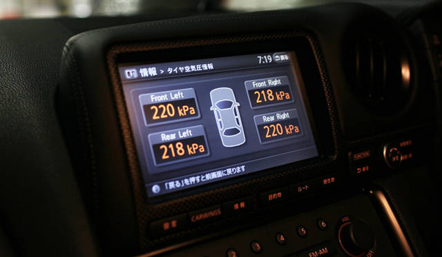 NISSAN GT-R Spec V｜日産GT-R スペックV　トランスミッションのセッティングは自動