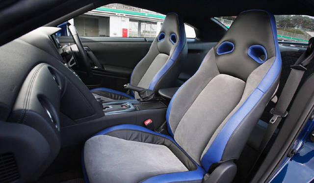 　Pure edition+Track pack 2012 Model