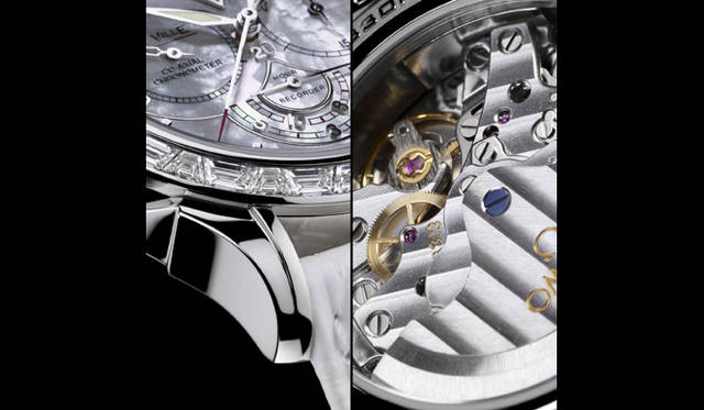  6時位置の12時間積算計には、扇形のダブルカウンター表示を採用。ムーブメントは、コラムホイール＆コーアクシャルを搭載したCal.3313。