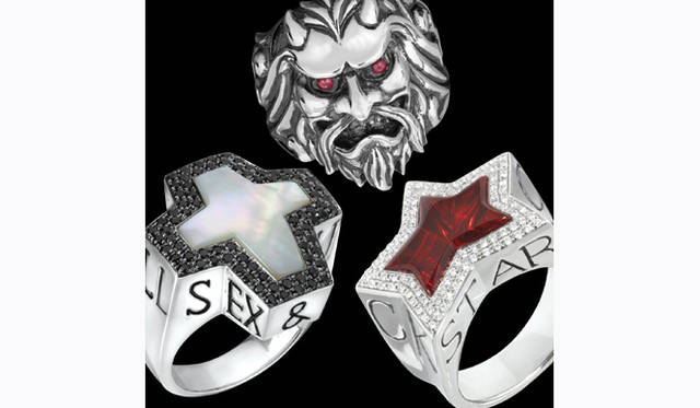 Left:Thorn Dog Tag￥913500、Right:Polished Thorn Cufflinks￥945000(tax in)