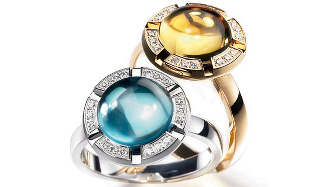 <b>Ring　Chaumet　Class One Croisière ｜ショーメ クラス・ワン クルーズ リング</b><br>右 YG×シトリン×ダイヤモンド 46万2000円、左 WG×ブルートパーズ×ダイヤモンド 29万8200円