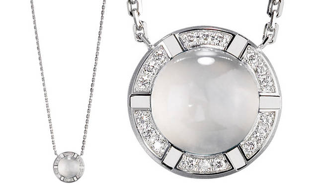 <b>Pendant　Chaumet　Class One Croisière ｜ショーメ クラス・ワン クルーズ ペンダント</b><br>WG×ムーンストーン×ダイヤモンド 29万1900円