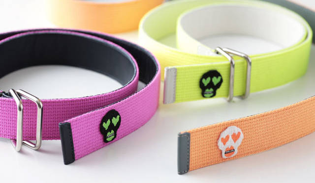 「TWIN COLOR BELT」各8190円