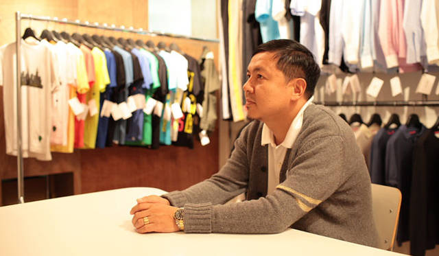 『NUMERO UNO』SHOW ROOMにて