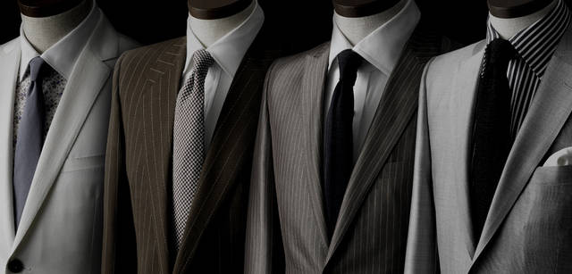 Timothy Everest white mods suit, ¥93,450.