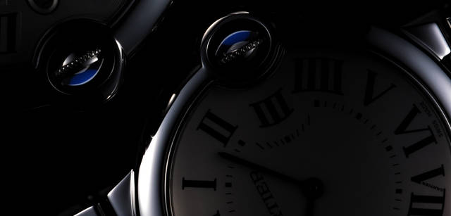 <br>クォーツ、SSケース&ブレスレット、スピネルカボション、51万8700円。