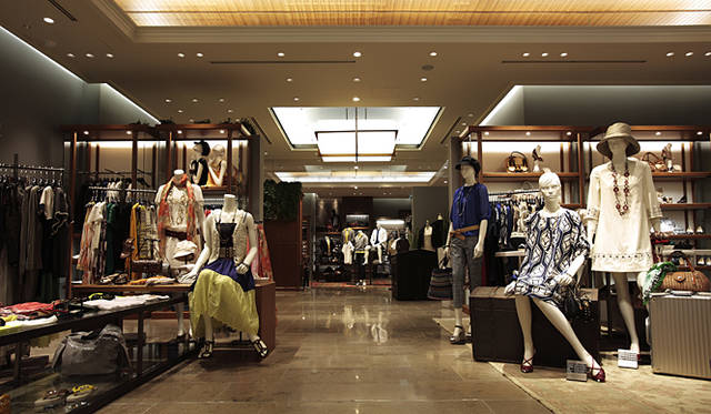 地下1階ユナイテッドアローズ店内