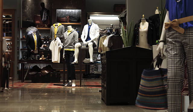 地下1階ユナイテッドアローズ店内