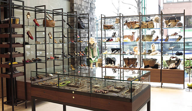 1階BEAUTY＆YOUTHユナイテッドアローズ店内（ウィメンズ）