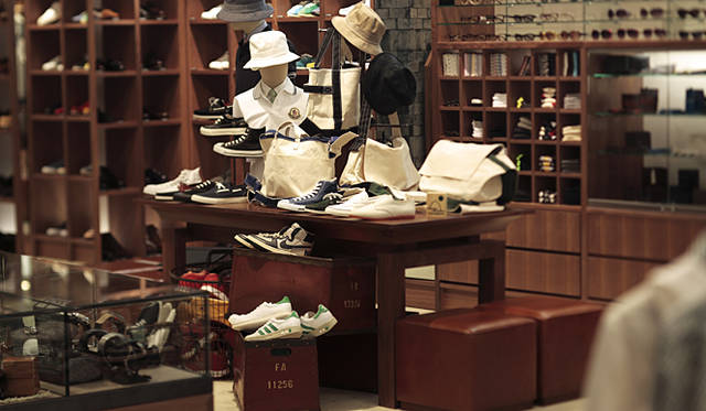 2階BEAUTY＆YOUTHユナイテッドアローズ店内（メンズ）