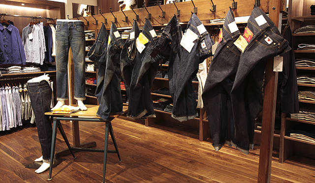 2階BEAUTY＆YOUTHユナイテッドアローズ店内（メンズ）