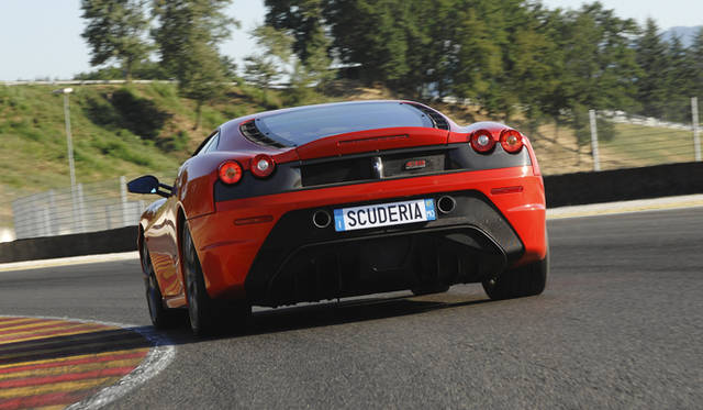 <b>FERRARI 430 SCUDERIA｜フェラーリ 430スクーデリア</b>