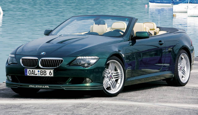 <br>ALPINA B6 Sにはクーペに加え、カブリオも用意される。搭載されるパワーユニットは同一で、スーパーチャージャーを得た4.4リッターV8は537ps、725Nmという強大なパワーを誇る。