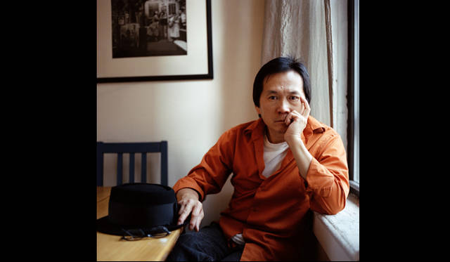 Tai Dang/ベトナム/パフォーマンスアート/2005