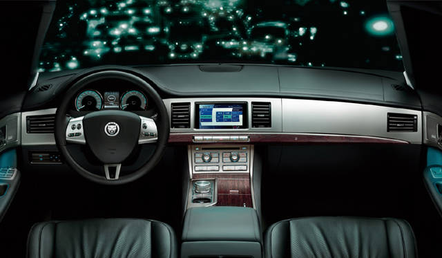 <b>Jaguar XF｜ジャガーXF</b>