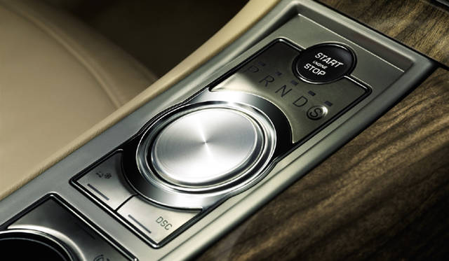 <b>Jaguar XF｜ジャガーXF</b>