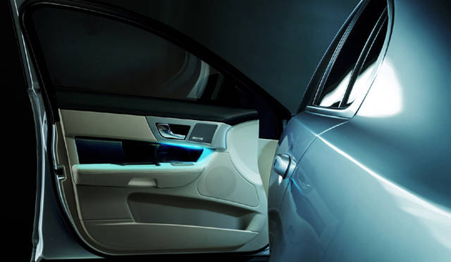 <b>Jaguar XF｜ジャガーXF</b>