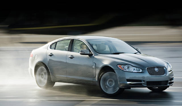 <b>Jaguar XF｜ジャガーXF</b>