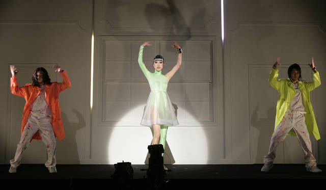 近未来の世界につづくエレガンスのDNA。