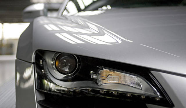 <br>アウディ初のミドシップスポーツカーとして、日本では2007年夏に発表。