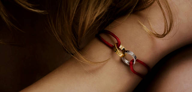 <b>LOVE CHARITY BRACELET<b>