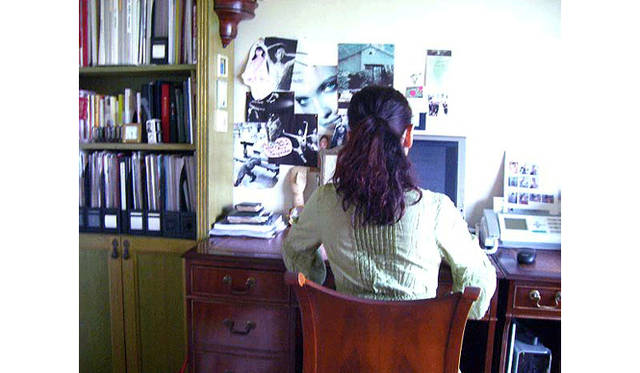 藤原美智子｜ふじわらみちこ｜6:30　デスクワーク