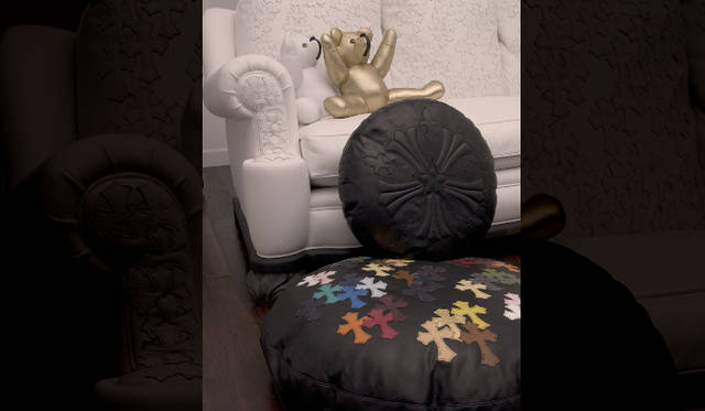 <strong>クロムハーツ｜CHROME HEARTSに新アイテムが到着</strong>