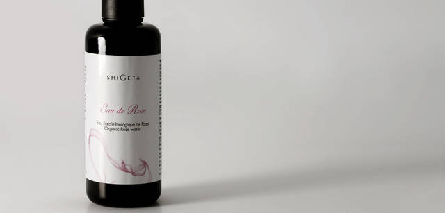 Gloves ¥94,500<br>from SANKI Tel. 03-3238-1385