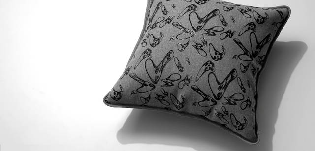 Scarf, Green and Blue ¥84,000,  Blue and Purple ¥71,400 each<br>from Cruciani Tokyo Midtown Shop Tel. 0120-383-651