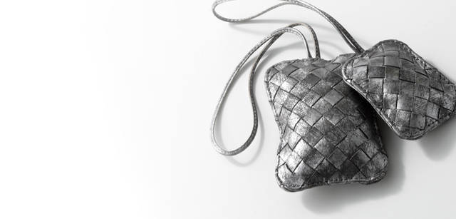 Shoes ¥44,100<br>from PUMA JAPAN Customer service Tel. 0120-125-150