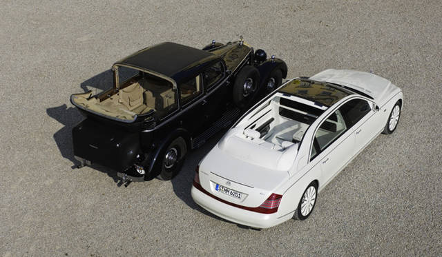 <br>後席部分のみ開閉可能な幌を持つのが特徴のランドレー。かつてのマイバッハでもランドレーがつくられていた。