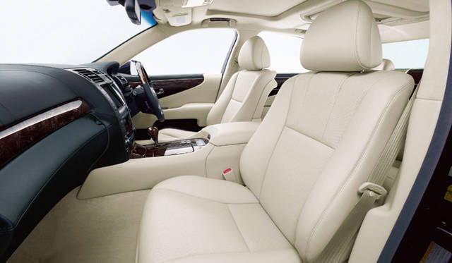 <b>LEXUS LS600h/LS600hL｜レクサス LS600h/LS600hL</b><br>